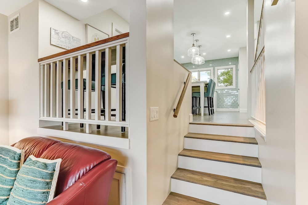 Townhome, 2 Bedrooms photo 2