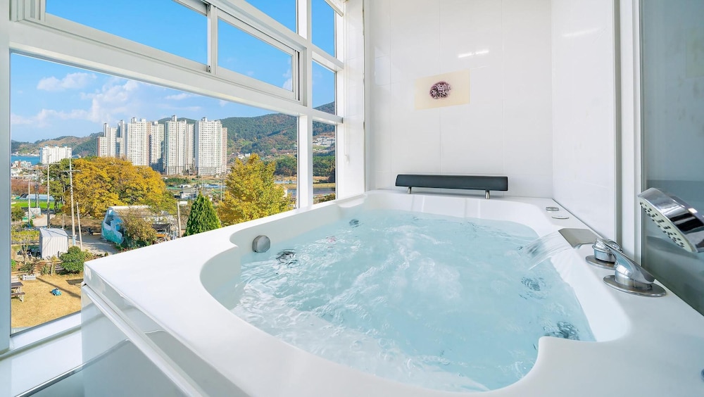 Basic Room, 1 Bedroom (303(SPA)) - Photo 16