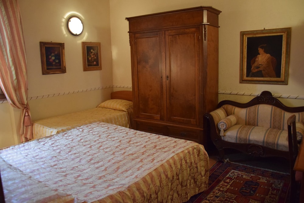 Triple Room photo 3