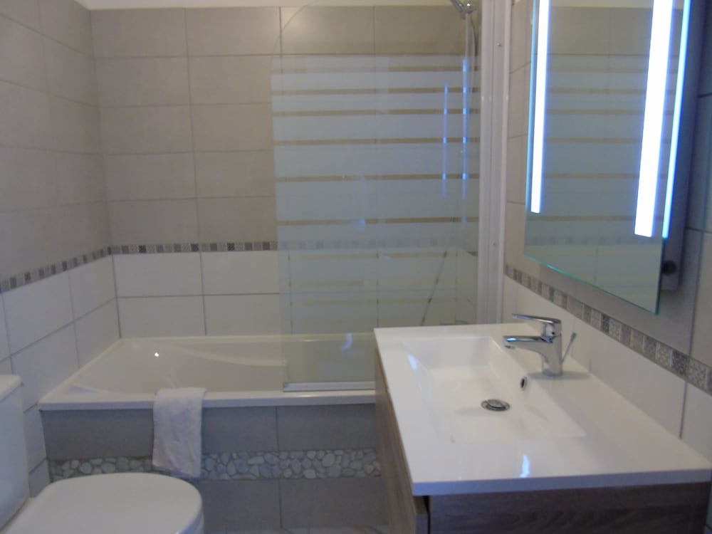 Classic Double Room photo 3