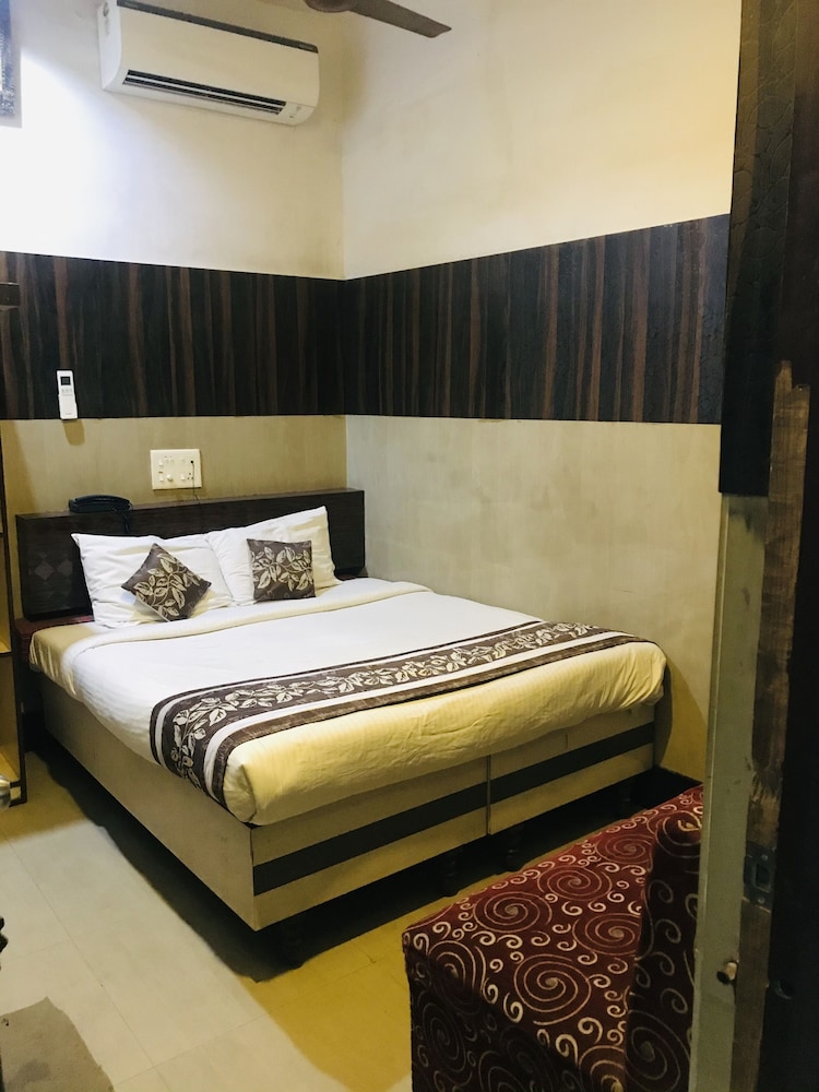 Standard Room - Photo 17
