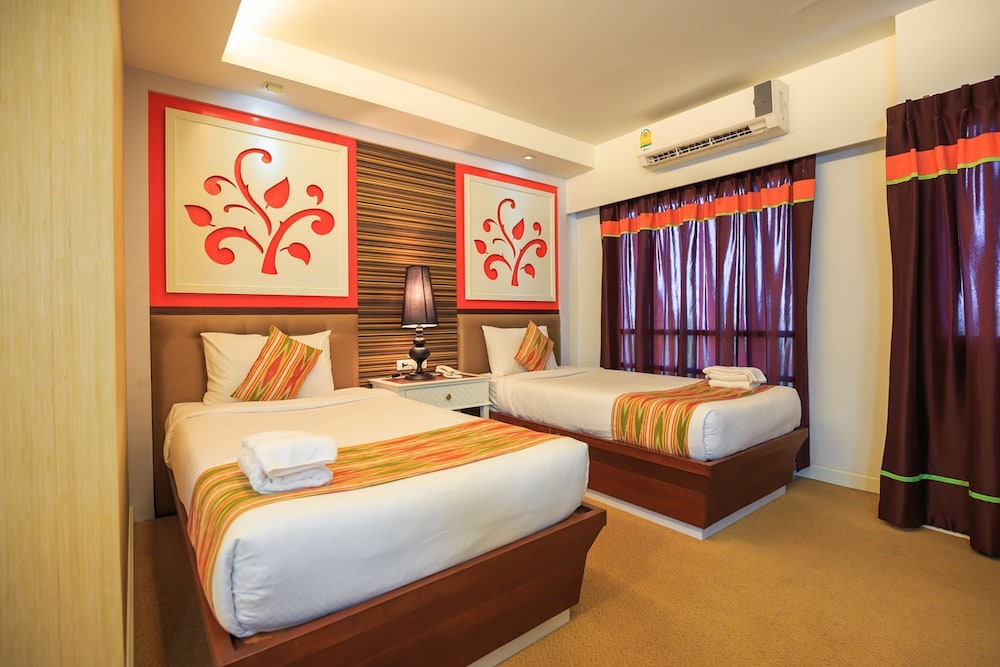 Standard Twin Room - Photo 1
