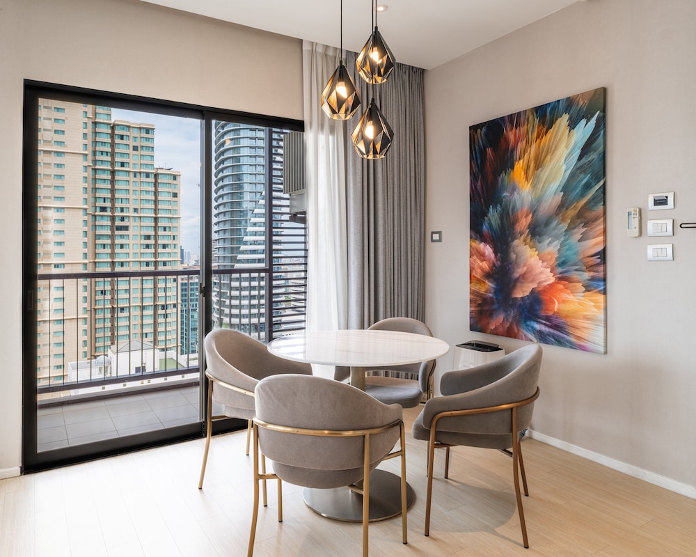 Suite, 2 Bedrooms, Corner (Sky) thumbnail 6