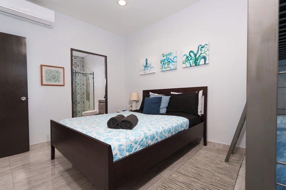 Luxury Apartment photo 3