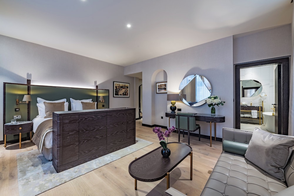Suite, 1 Bedroom, Terrace - Photo 4