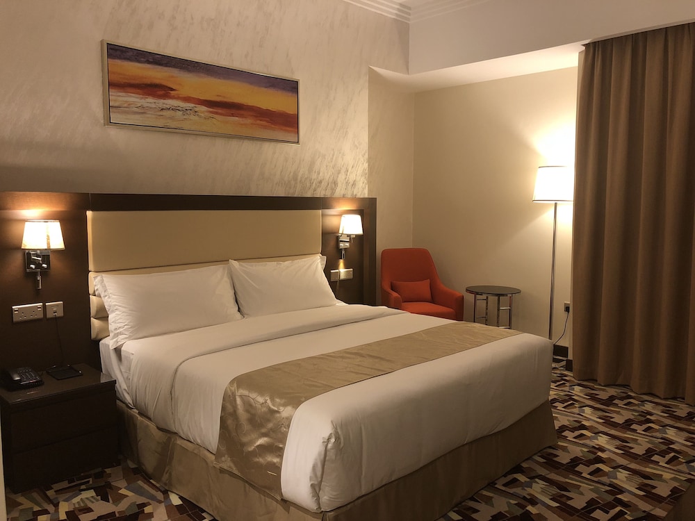 Deluxe Double Room, 1 King Bed, Non Smoking photo 1