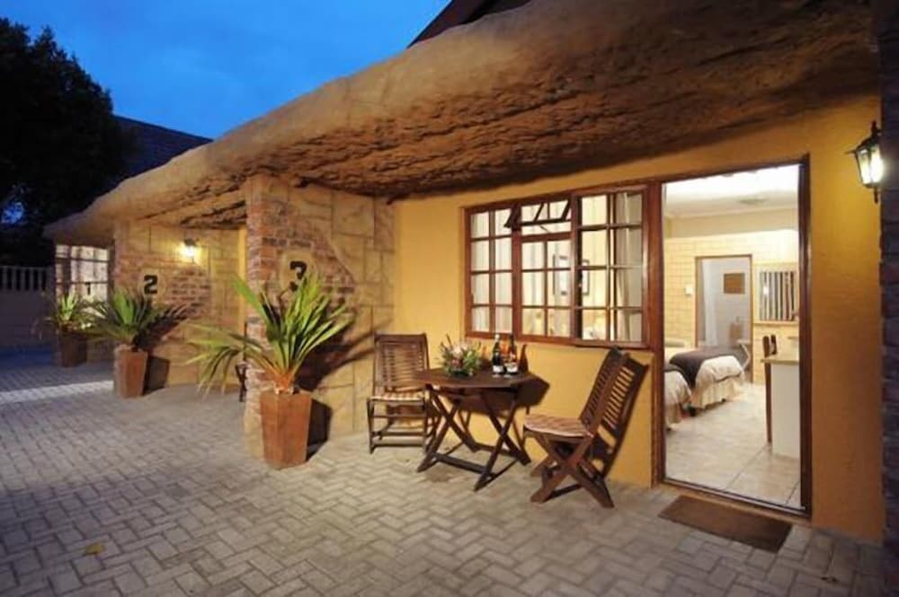 Room (Cost Saver) photo 3