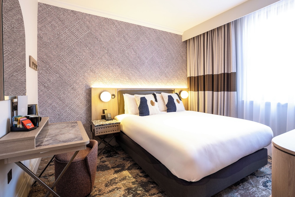 Newly Refurbished Standard Double Room - Photo 6