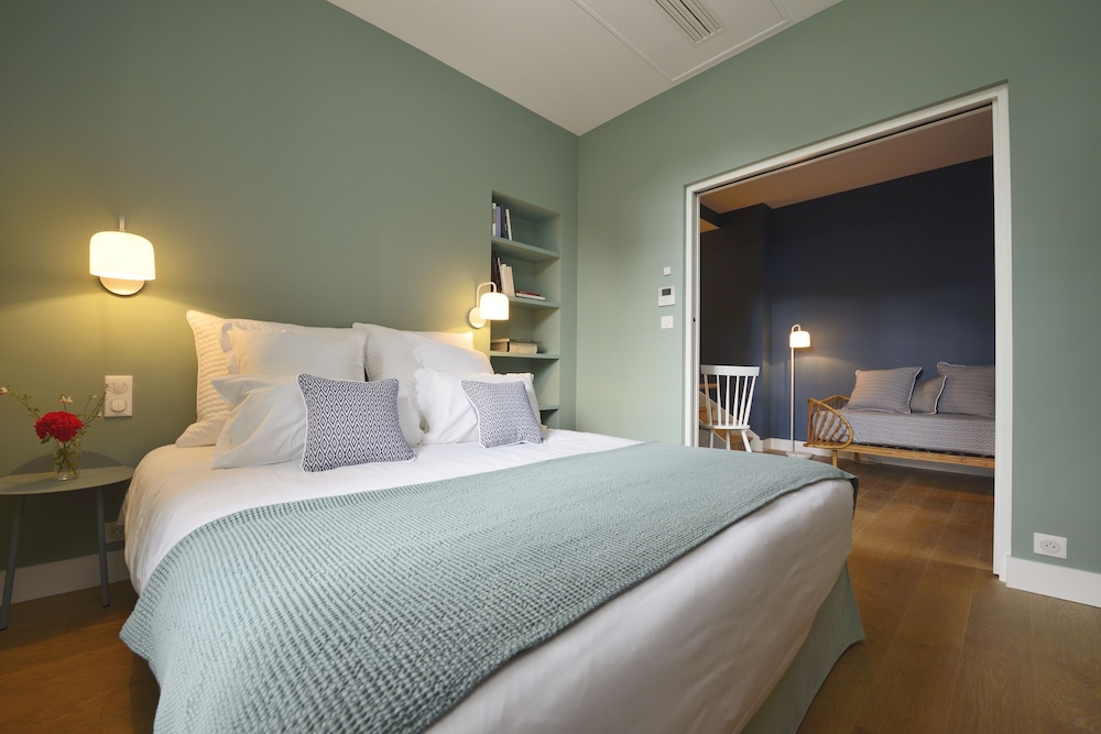 Junior Suite (Apollinaire) - Photo 1