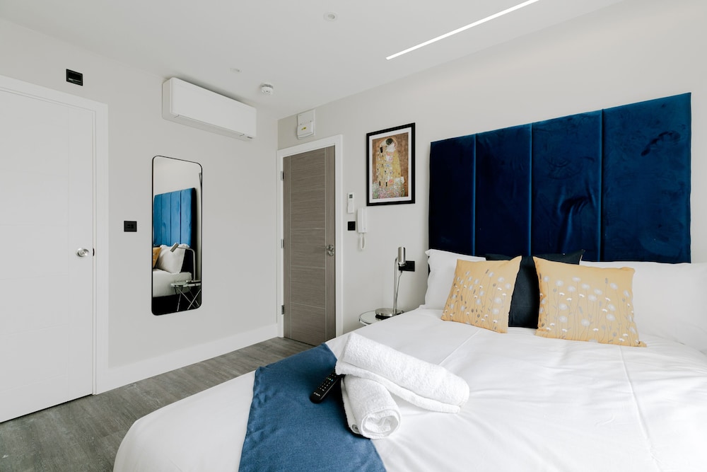 Deluxe Studio, Private Bathroom, City View photo 1