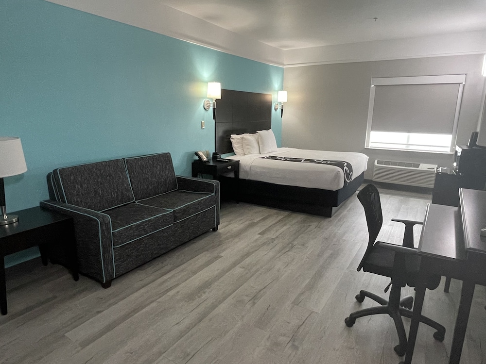 Executive Room, 1 King Bed, Non Smoking - Photo 7