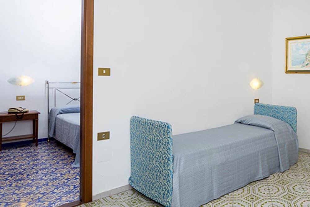 Family Room, Sea View photo 2