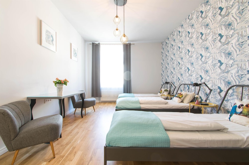 Flamingo Apartment with AC | 5' Main Square