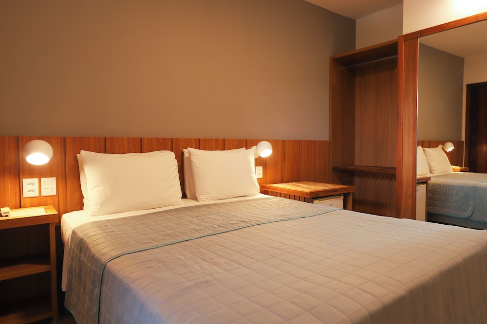 Standard Double Room - Photo 4
