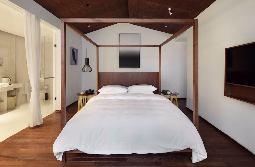 Signature Double Room, Garden View photo 1