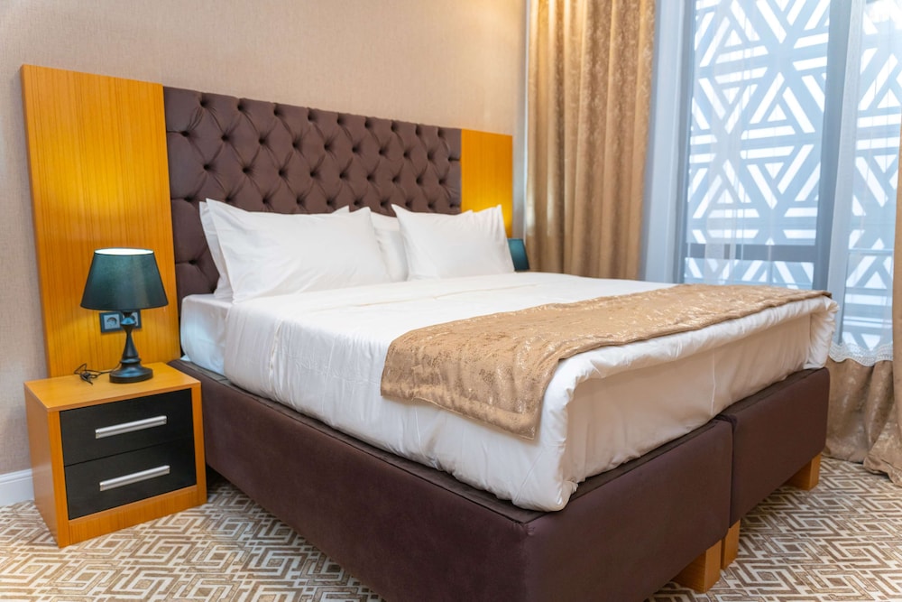 Suite, 1 King Bed, Non Smoking