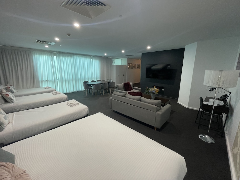 The Loft Suite photo 3