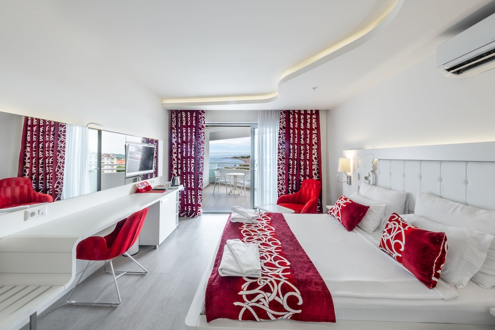Standard Double or Twin Room, Mountain View photo 1
