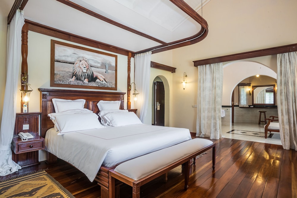 Premier Suite - Photo 1