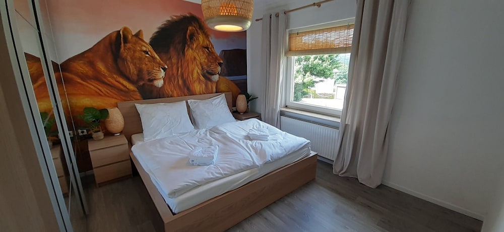 Grand House photo 1
