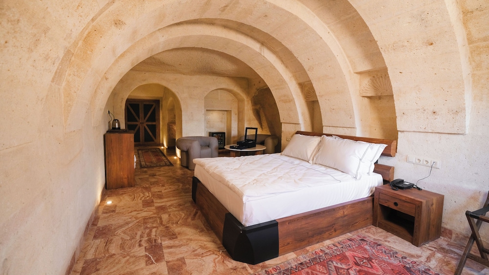 Deluxe Room, Bathtub photo 2