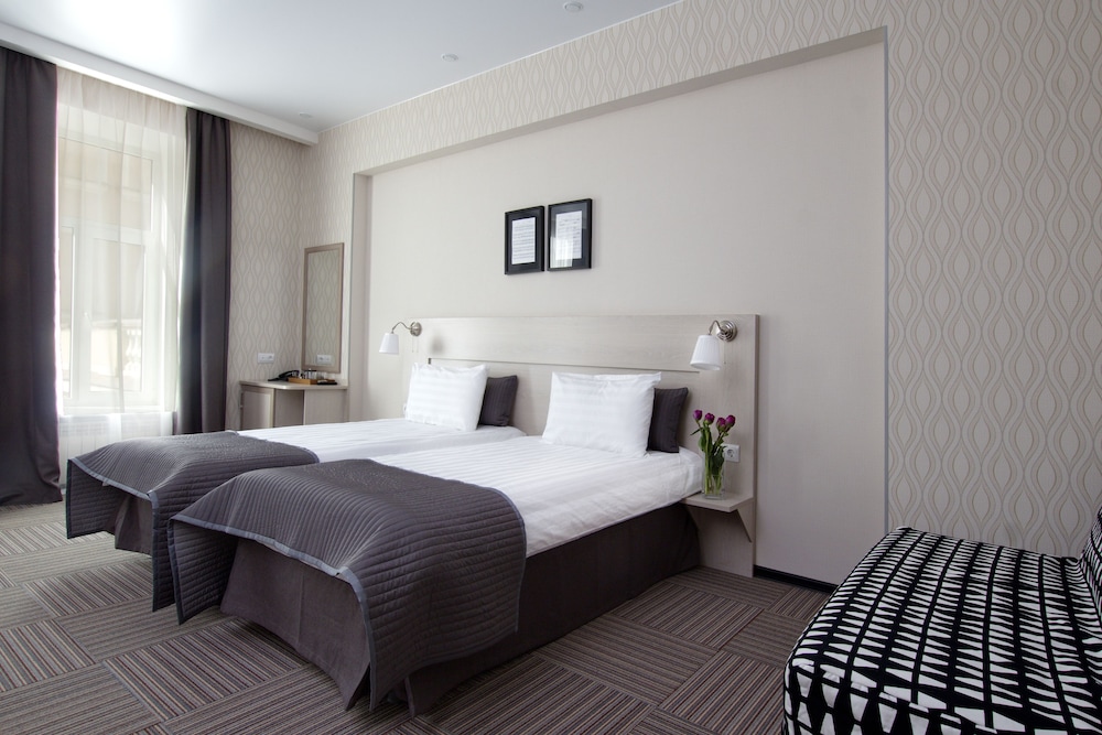Superior Double or Twin Room photo 3