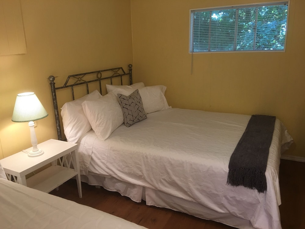 Foxglove Cottage photo 1