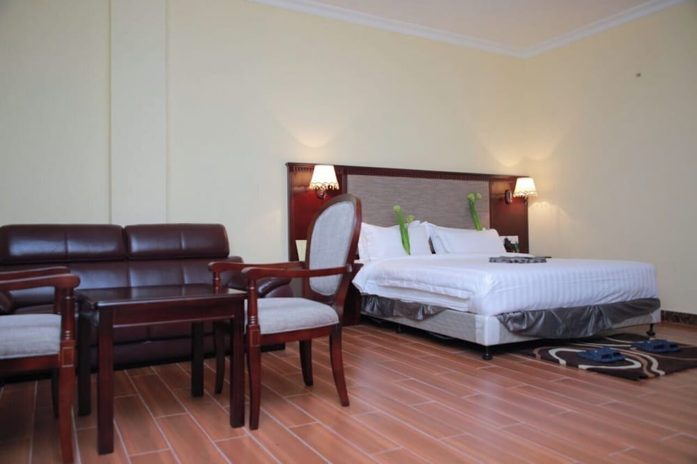 Junior Suite, City View