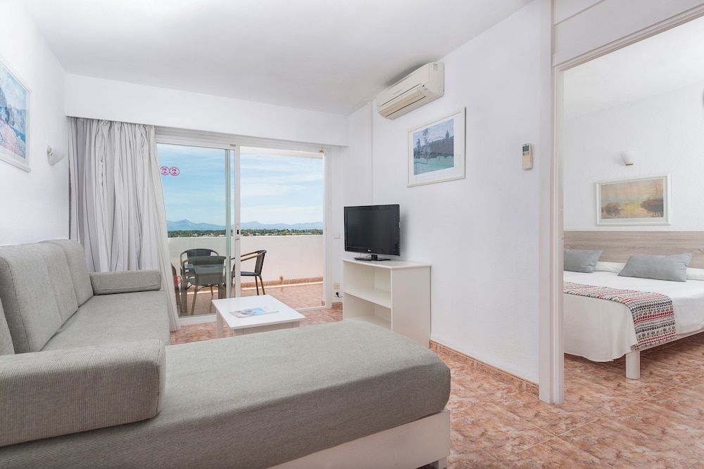 Apartment, 1 Bedroom, Pool View