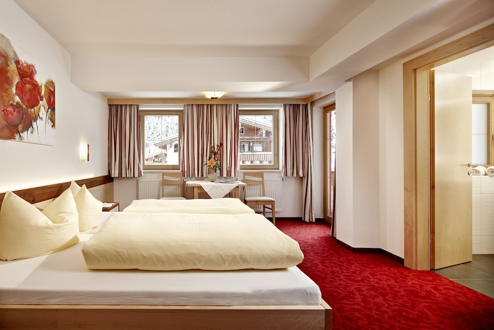 Comfort Double Room, Balcony photo 1