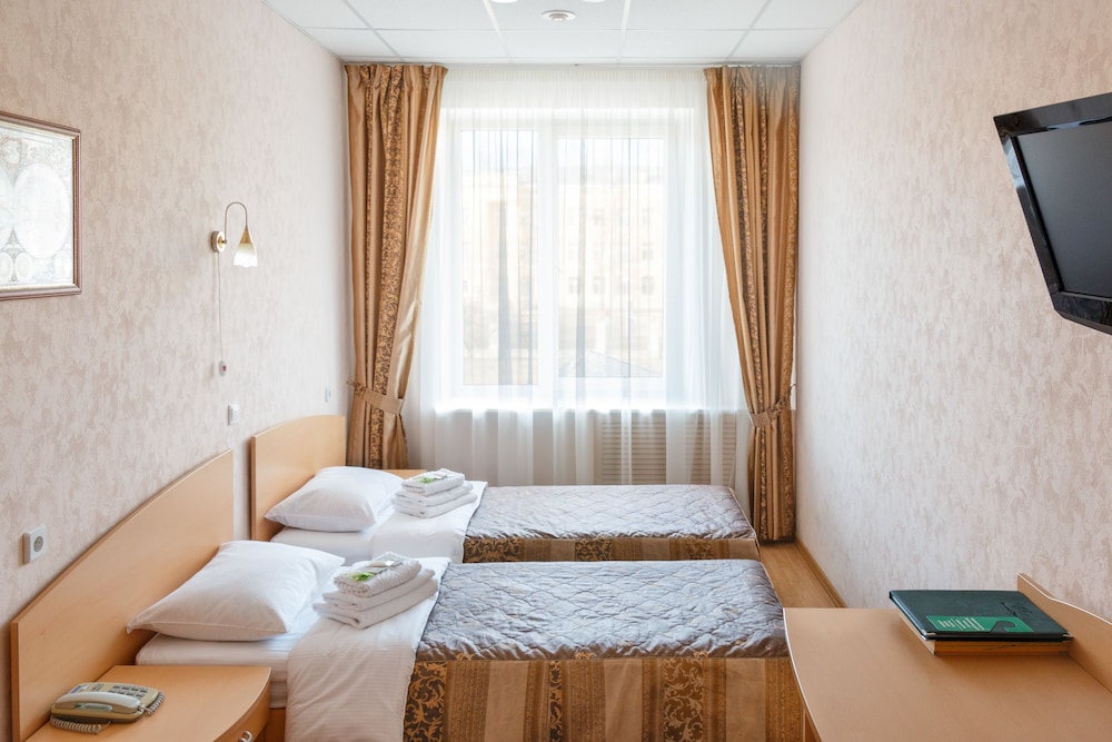 Family Room, 2 Bedrooms, Balcony photo 2