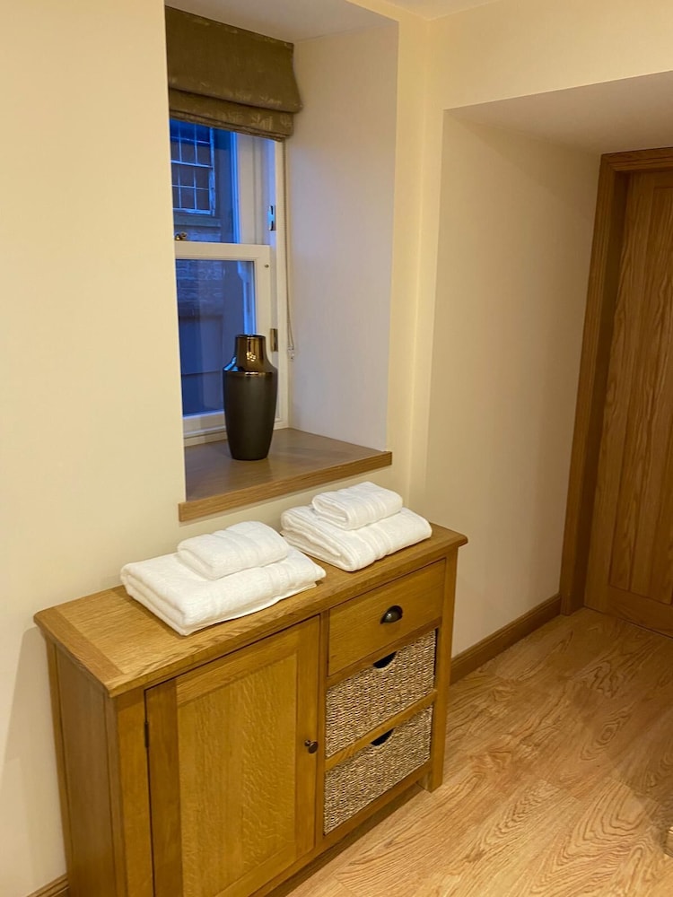 Apartment, Private Bathroom, City View (Apartment 12) photo 2
