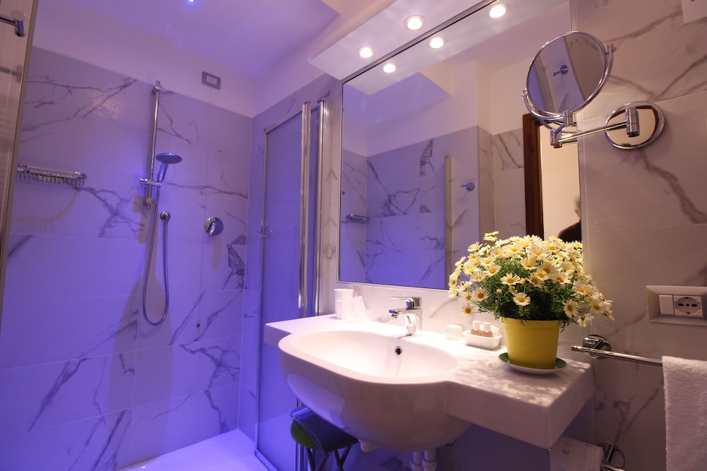 Standard Single Room photo 2