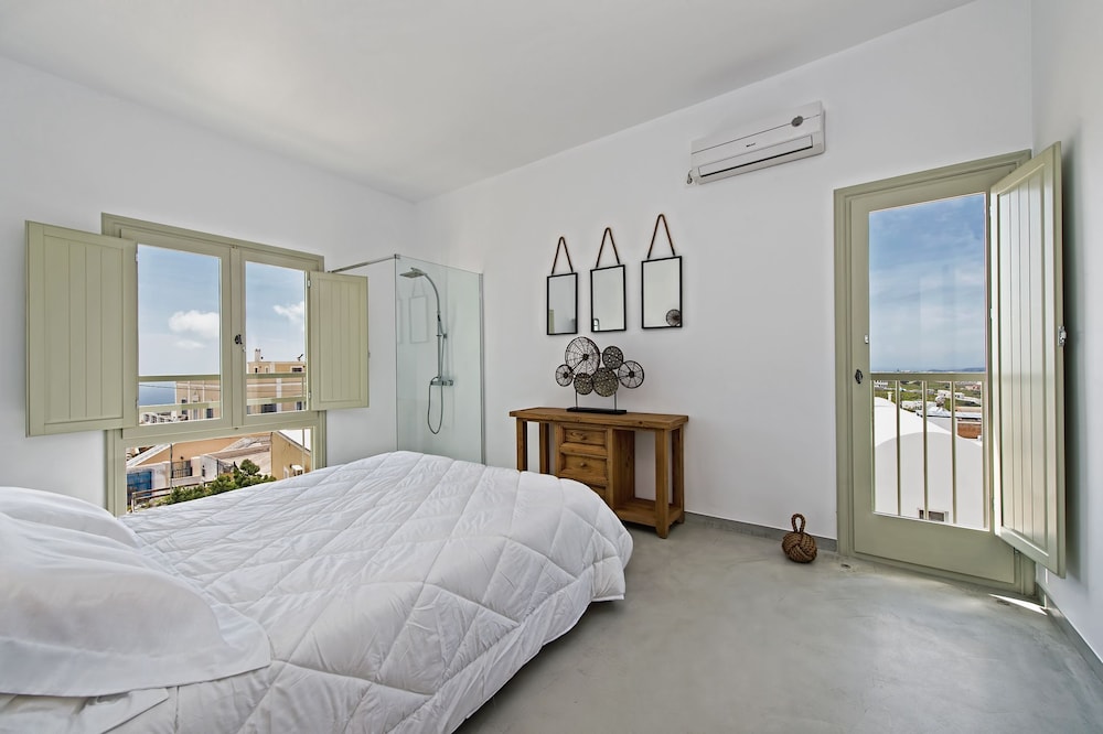 House, 2 Bedrooms, Terrace