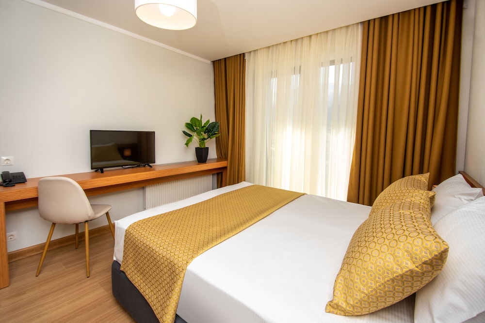 Standard Double Room - Photo 5