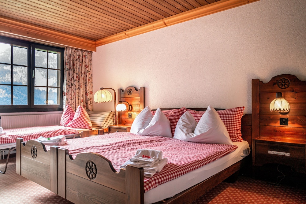 Double Room, Accessible, Private Bathroom (Eiger) photo 1