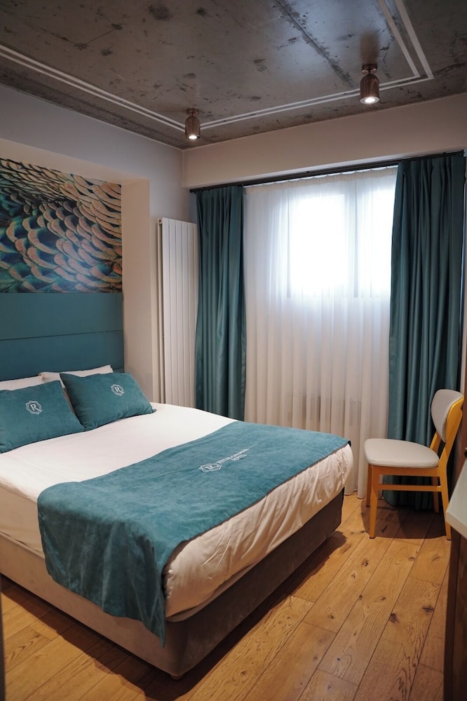 Economy Double Room photo 1