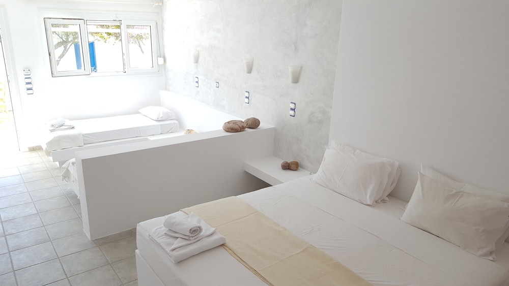 Deluxe Quadruple Room, Multiple Beds photo 1