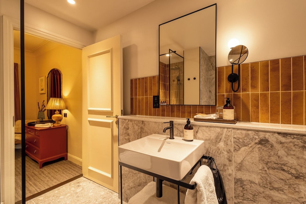 Pinewood Suite photo 3