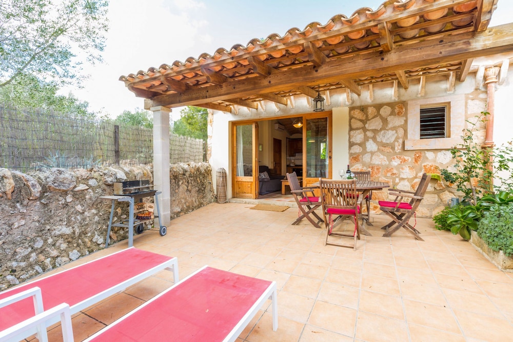 Villa photo 3