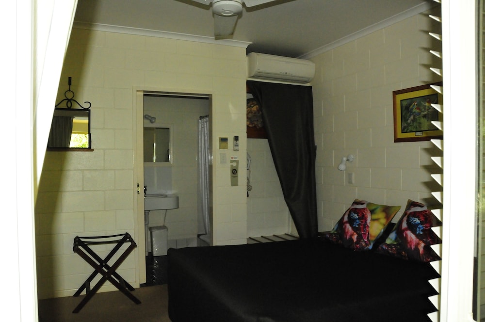 Standard Room, Non Smoking, Balcony (Twin Ensuite) photo 2