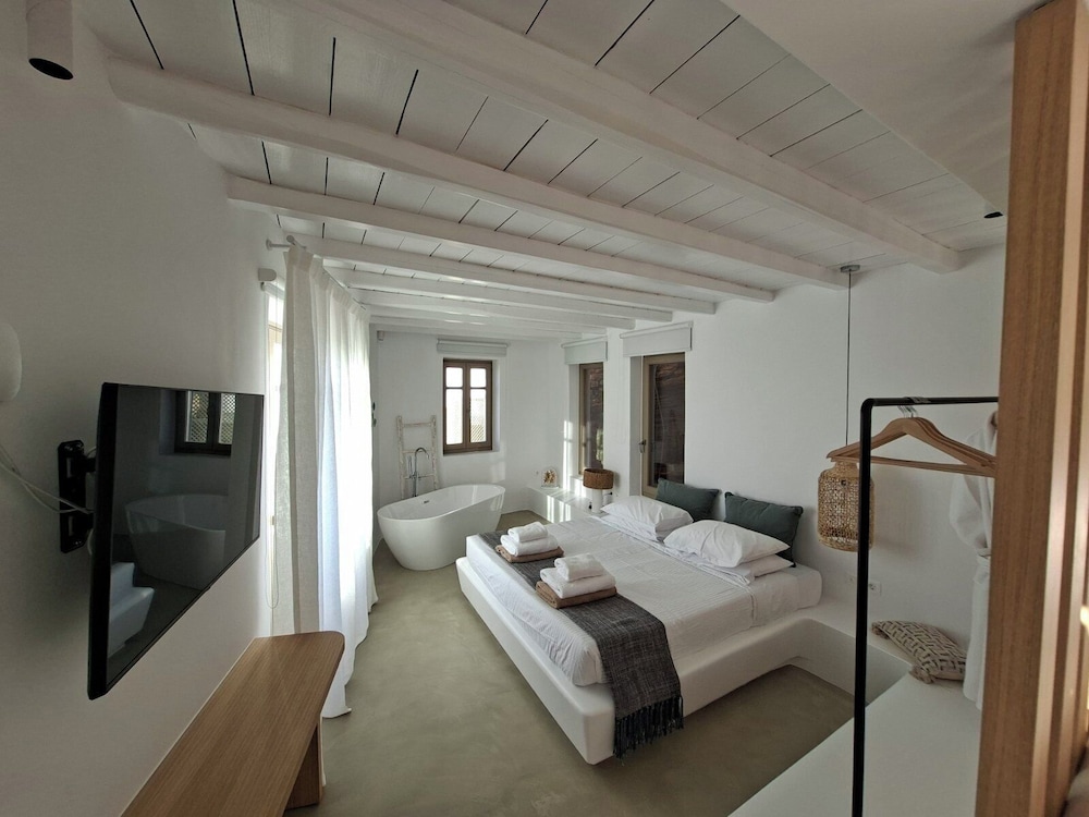 Signature Suite, Sea View