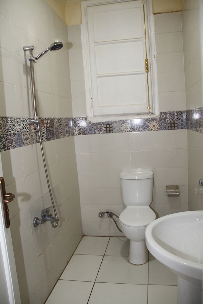 Twin Room, 2 Twin Beds, Private Bathroom - Photo 13