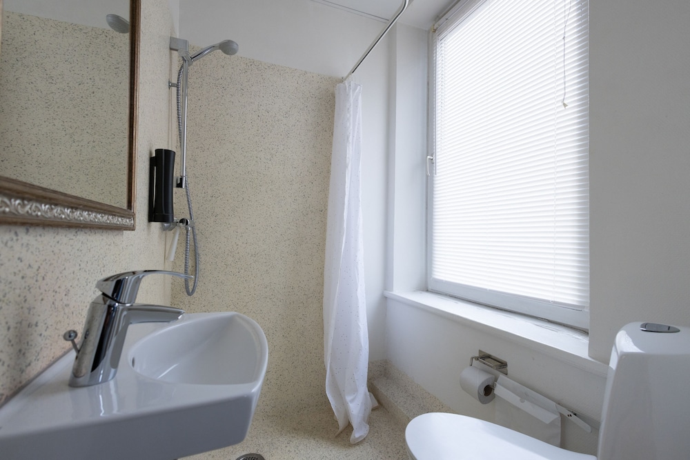 Standard Double Room - Photo 5
