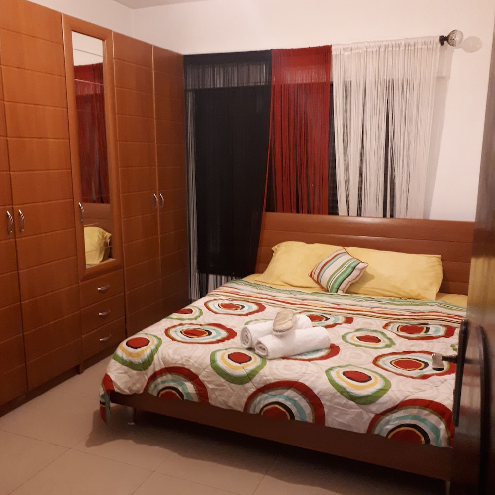 Apartment, 3 Bedrooms, 2 Bathrooms, Mountain View