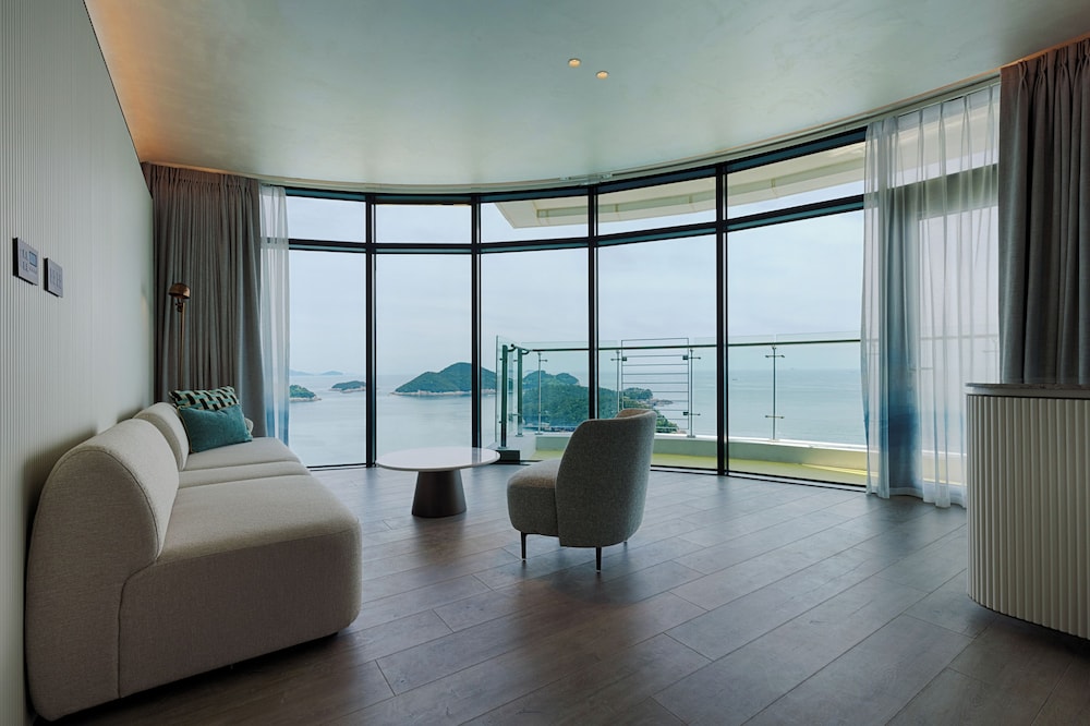 [Hotel] Premier Suite(Vista /Ocean/2 Doubles,2 Singles)