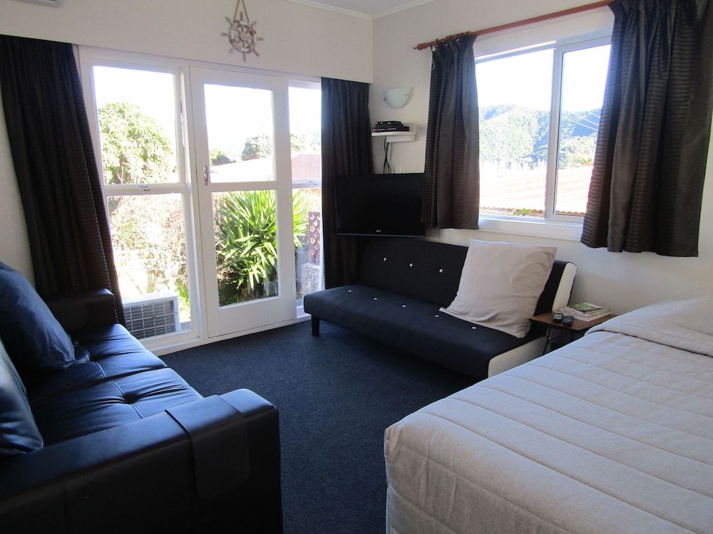 Queen Room photo 3