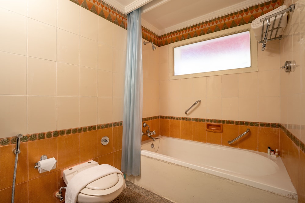 Deluxe Room - Photo 2