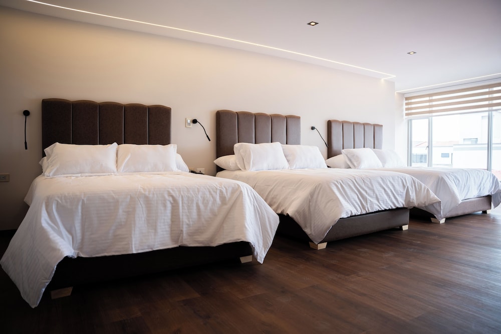 Comfort Triple Room, City View