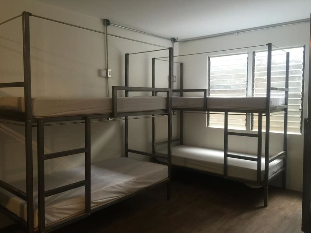 Bed in 4-Bed Male Dormitory Room photo 1